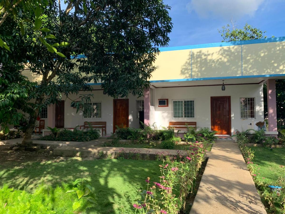 Bungalow 100 m² 2 phòng ngủ, 1 phòng tắm riêng ở Galas Dipolog Ngoại thất bức ảnh