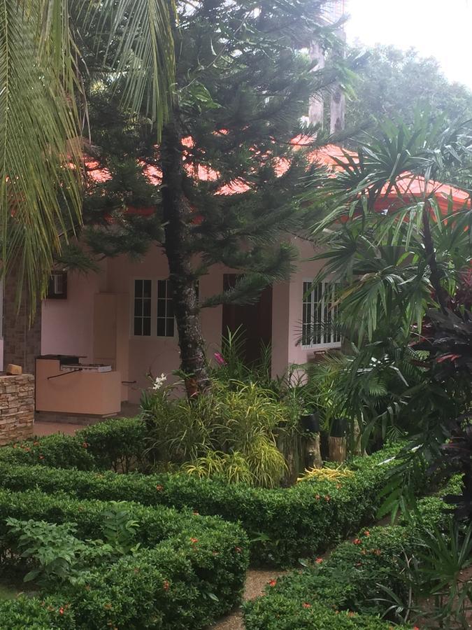 Bungalow 100 m² 2 phòng ngủ, 1 phòng tắm riêng ở Galas Dipolog Ngoại thất bức ảnh