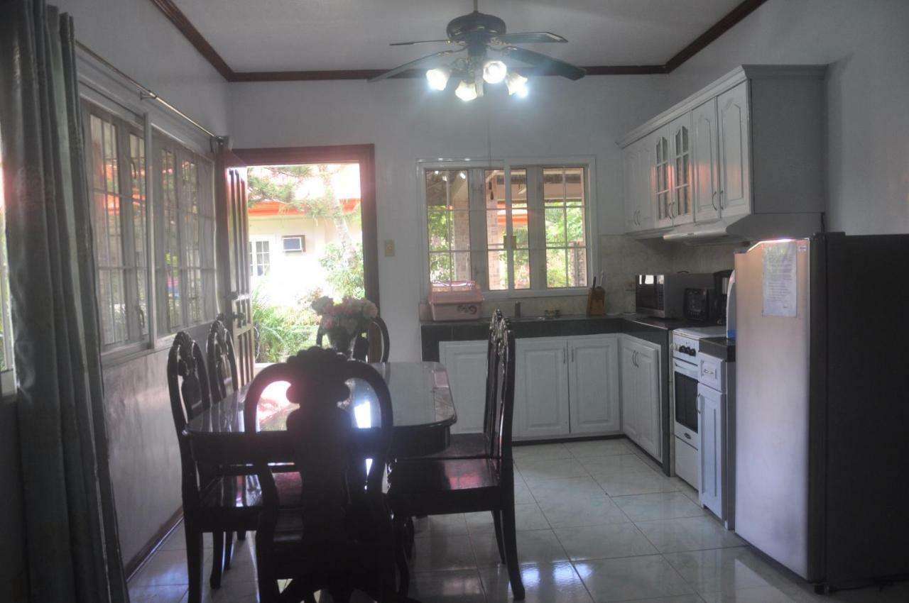 Bungalow 100 m² 2 phòng ngủ, 1 phòng tắm riêng ở Galas Dipolog Ngoại thất bức ảnh